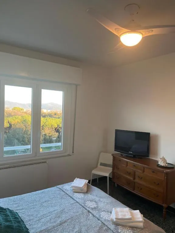 Attico Vista Mare-Monti Apartment Viareggio
