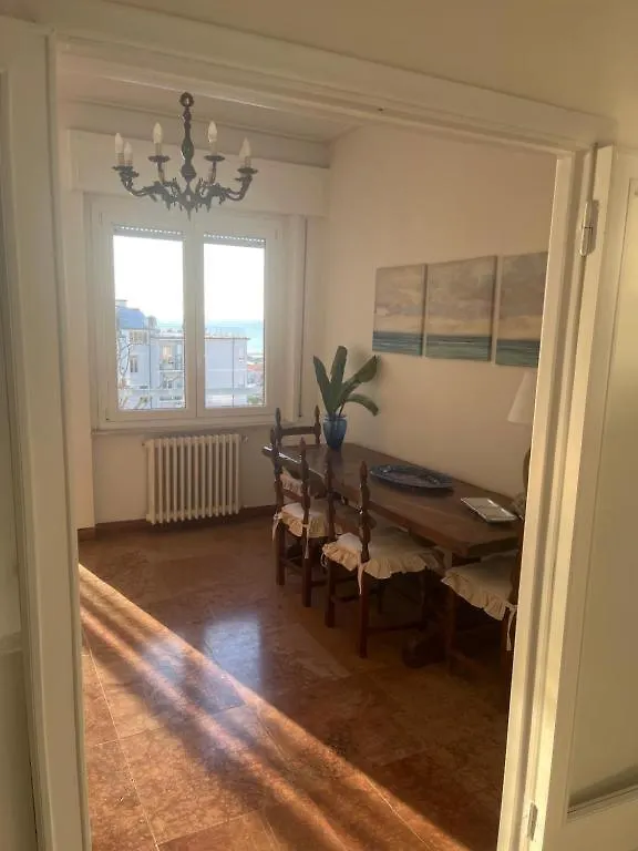 Attico Vista Mare-Monti Apartment Viareggio