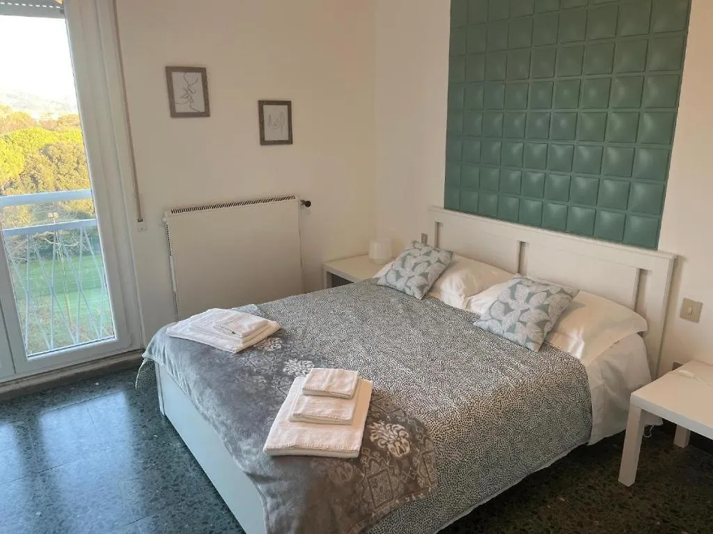Attico Vista Mare-Monti Apartment Viareggio 0*,
